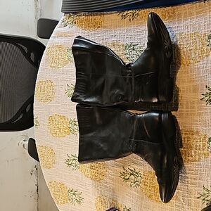 Women's BORN leather boots